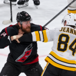 ¡A PUÑO LIMPIO! LA NHL ARDIÓ CON UNA BRUTAL PELEA SOBRE EL HIELO
