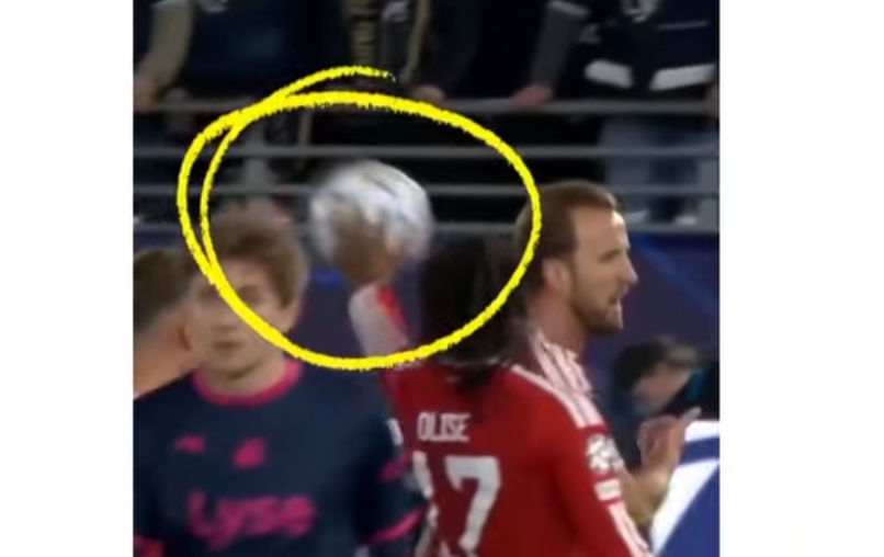 ¡DOS AMARILLAS EN SEGUNDOS! OLISE SE HACE EXPULSAR Y BAYERN PIERDE EL CONTROL