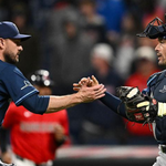 Tampa Bay responde con autoridad y empata la serie ante Cleveland