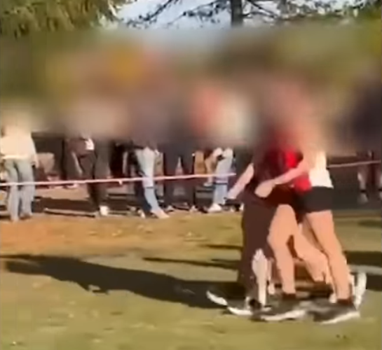 ¡Se negaron a correr! 12 atletas niñas protestó por competir contra hombres