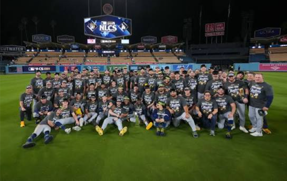 ¡MILWAUKEE HACE HISTORIA Y MANDA A LOS DODGERS DE VACACIONES!