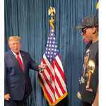 TRUMP Y RODMAN: UNA POSTAL QUE PARECE SACADA DE LOS 90
