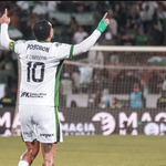 EDWIN CARDONA VOLVIÓ A HACER MAGIA¡GOLAZO DESDE MITAD DE CANCHA CON NACIONAL!