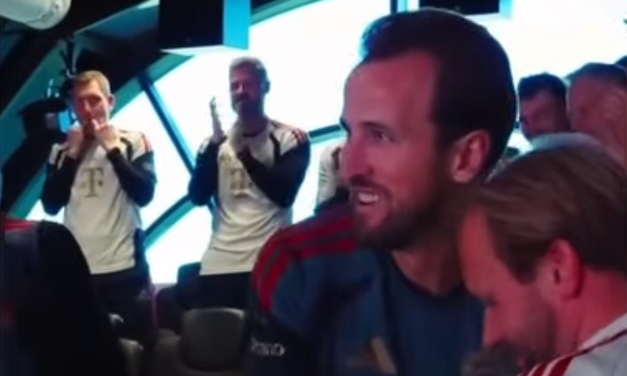 ¡OVACIÓN DE LEYENDA! HARRY KANE FUE RECIBIDO COMO UN REY EN EL BAYERN MÚNICH